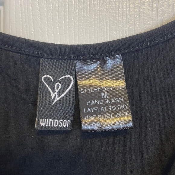 Black Bodycon criss-cross dress - Picture 3 of 4